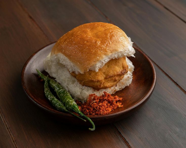 BEST VADA PAV IN CHITTOOR
