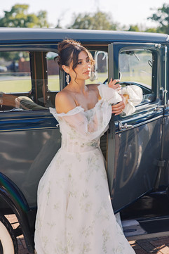fine art and editorial vintage car luxury wedding old money aesthetic at whitehurst gallery