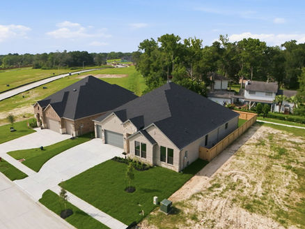 Aerial view of Houston-area new housing development for the Iowa Colony and Rosharon buyer guide