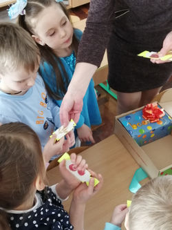 "У пошуках скарбів"