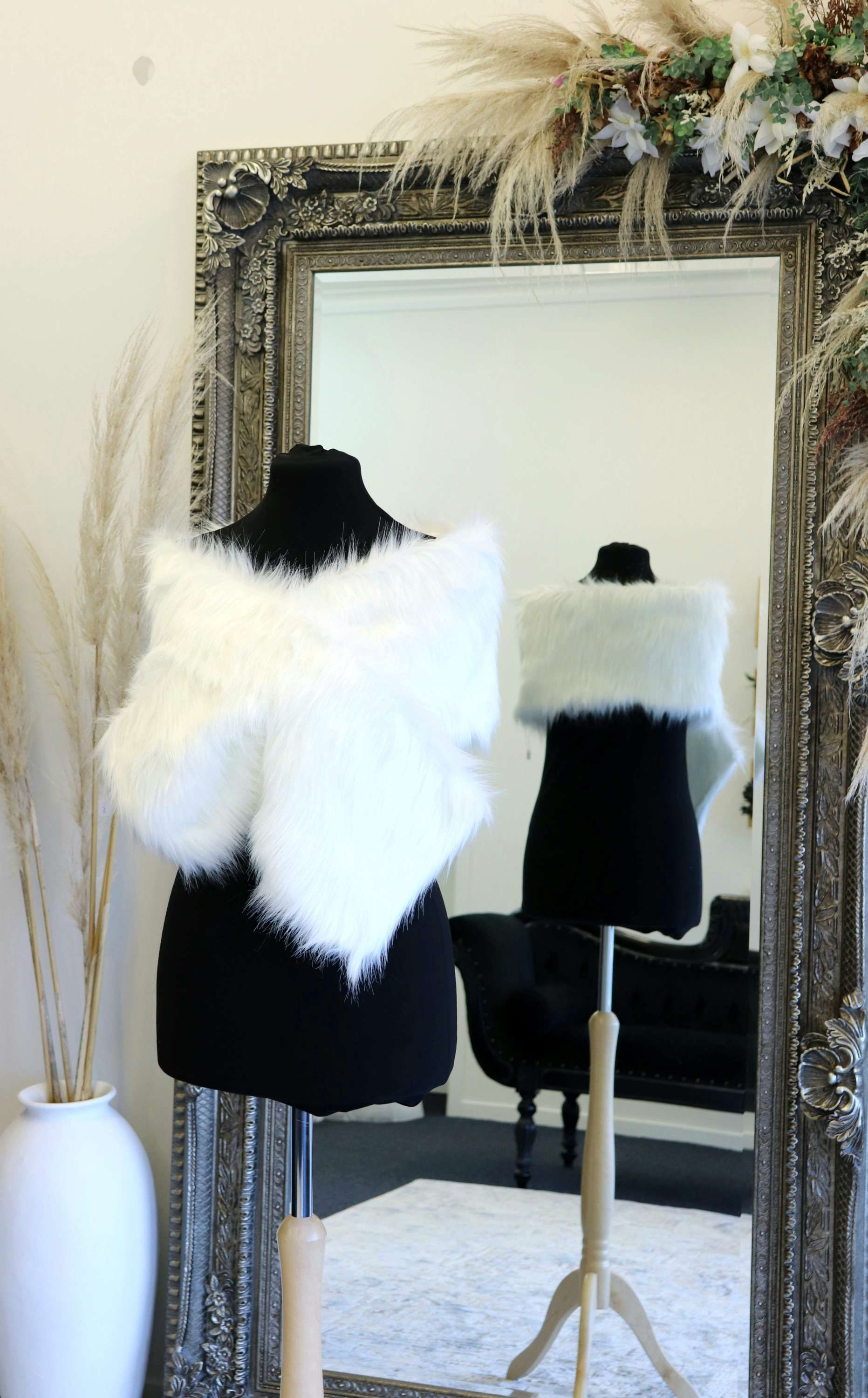 8241 - Faux Fur Throw