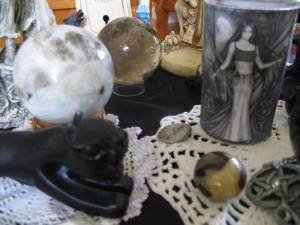 Here is my candle for the Spirit's Edge Online Ritual for Hekate, Rite of Her Sacred Fires. I decorated a glass candle with an image that spoke to me.