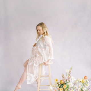 An Editorial Maternity Session | Green Bay Fine Art Maternity Photographer | Fine Art Maternity Portraits