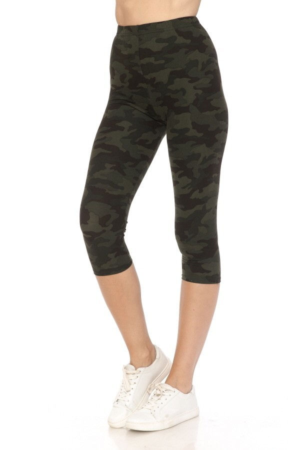 Thumbnail: Multi-color Print, Cropped Capri Leggings In A Fitted Style With A Banded Hi...