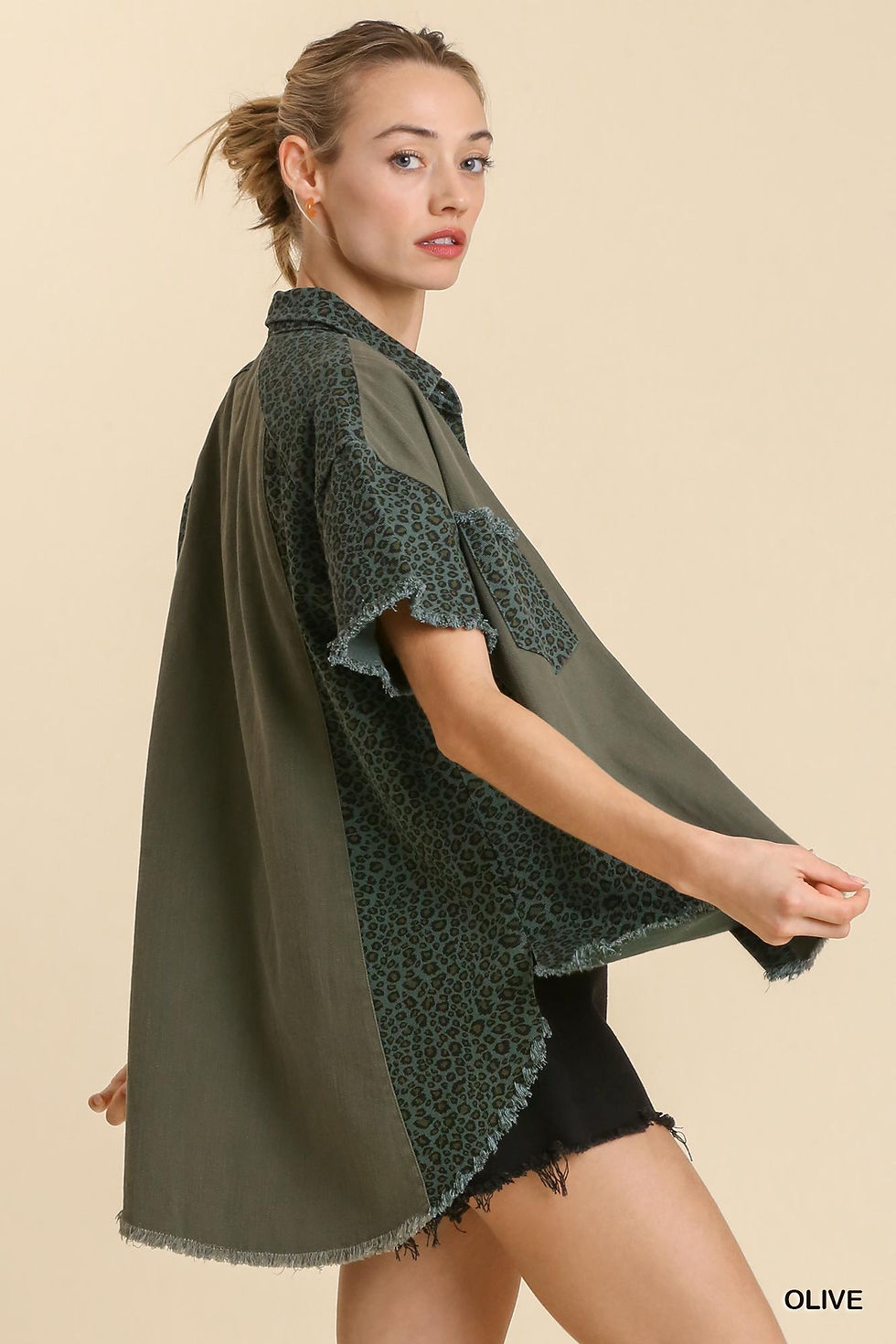 Thumbnail: Mixed Animal Print Oversized Jacket With Chest Pockets