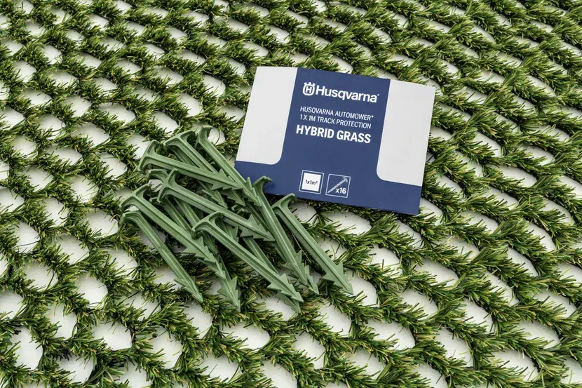 Husqvarna Automower Hybrid Grass