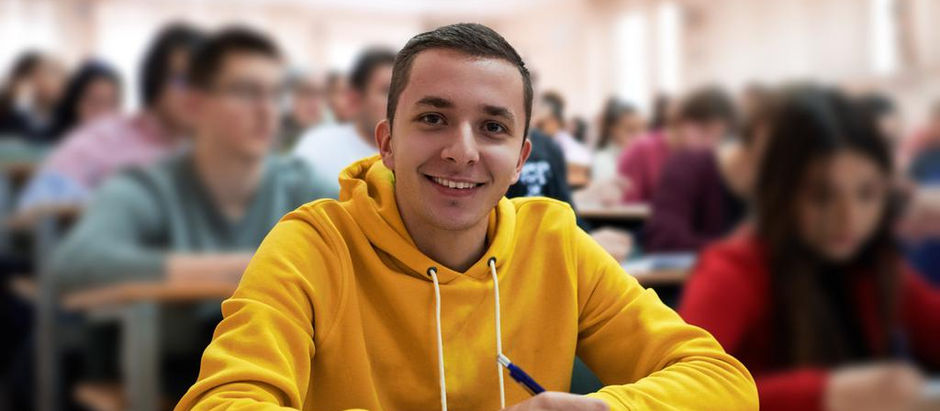 THE ESSENTIAL GUIDE TO FINANCIAL LITERACY FOR STUDENTS: UNLOCKING A FUTURE OF POSSIBILITIES