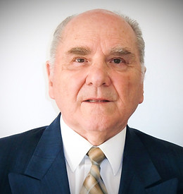 Dr.%20R_edited.jpg