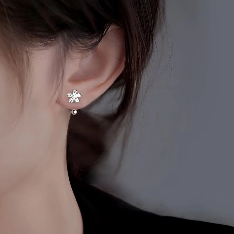 Thumbnail: Solenne Bloom Stud 