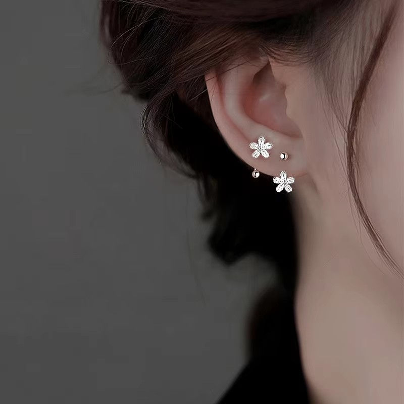 Solenne Bloom Stud