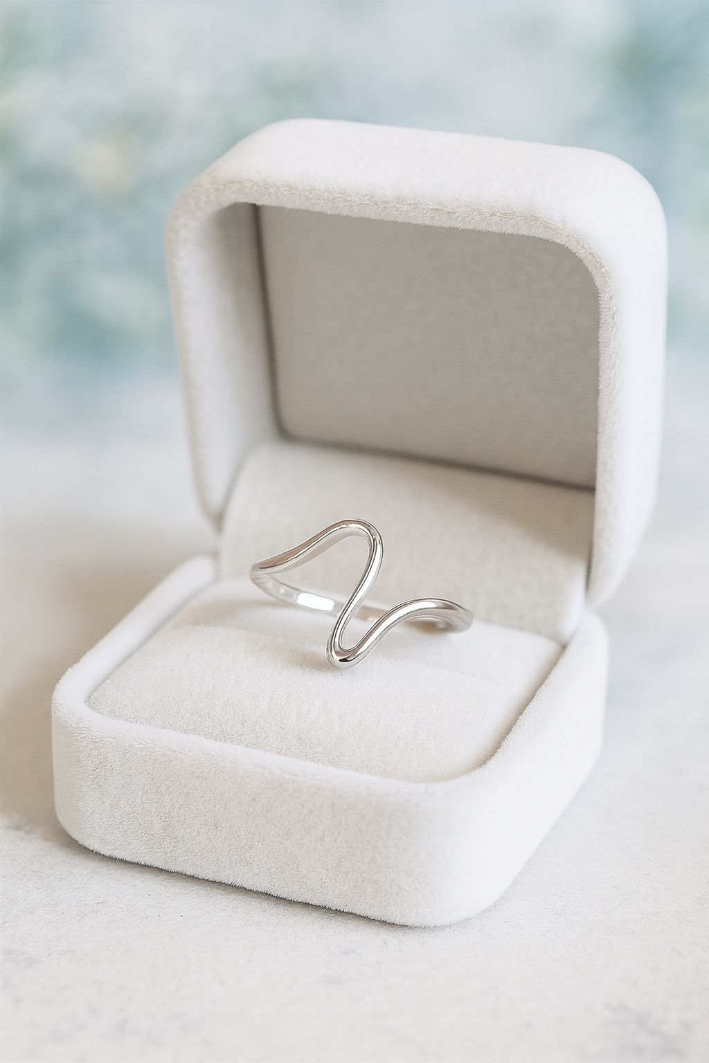 Swirl Band Silver Ring