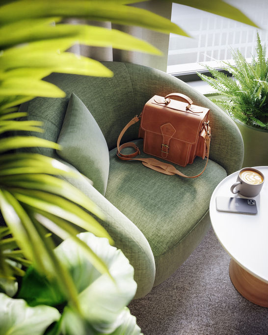 Nahaufnahme Visualisierung Tasche auf Sessel im Sonnenschein imagineering3d