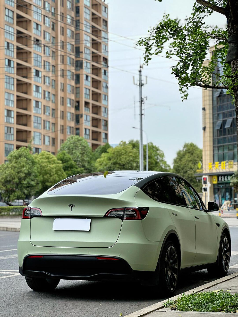 Thumbnail: Satin Khaki Green Vinyl Wrap