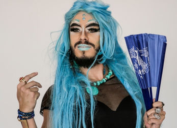 A HORA E A VEZ DE LARISSA HOLLYWOOD