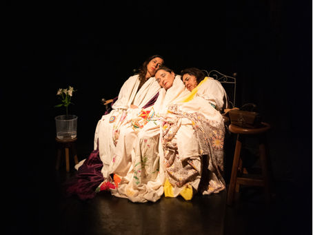 ESPETÁCULO "AS MENINAS" TEM SESSÕES NA CASA DOS QUATRO