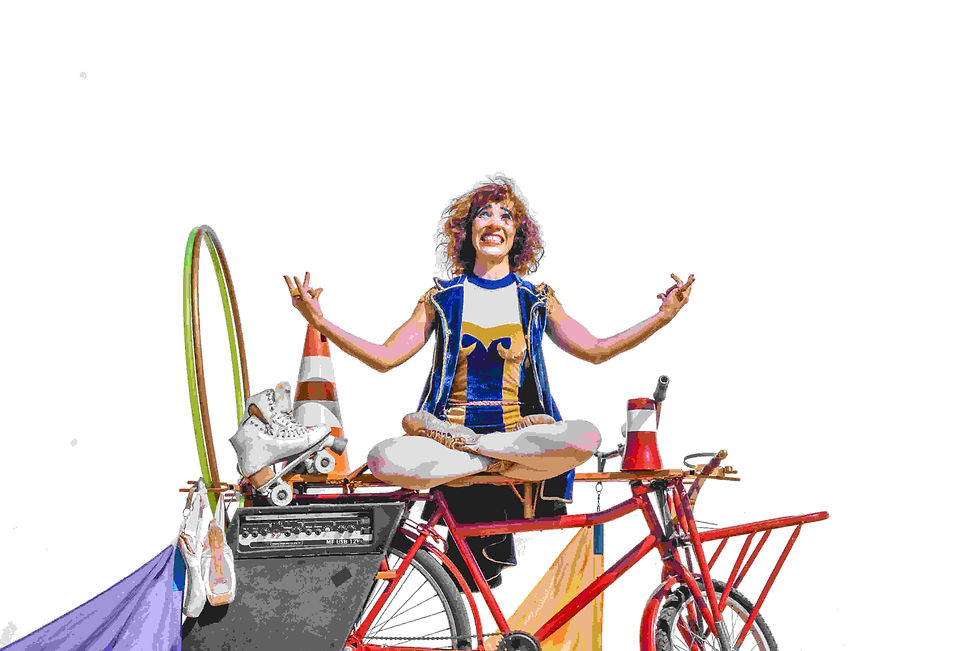 "A DOMADORA DE BICICLETAS" CHEGA AO TEATRO SESC SILVIO BARBATO COM DIVERSÃO E ARTE