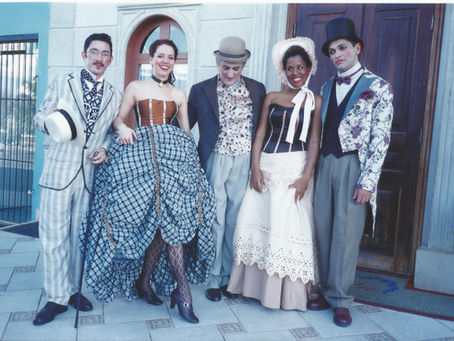 FOTOS RARAS DO TEATRO BRASILIENSE SÃO DIVULGADAS AO PÚBLICO PELA INTERNET