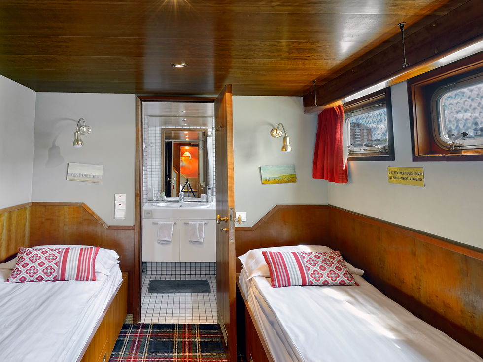 Cabines 2 lits jumeaux (75cm) grand confort, avec salle de bain privative à bord de la péniche d'hôtes, le MS Elisabeth