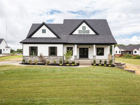 Custom Home Features Shelbyville Families Often Choose