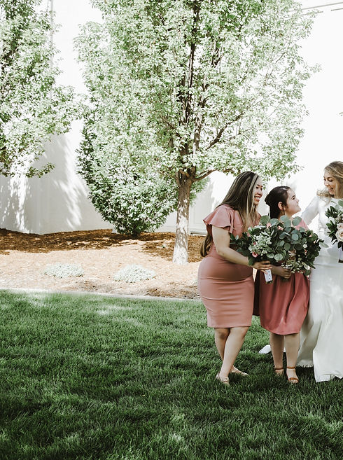 Florboxoxo Mount Vernon Canyon Club floral design for wedding bridesmaids flowers
