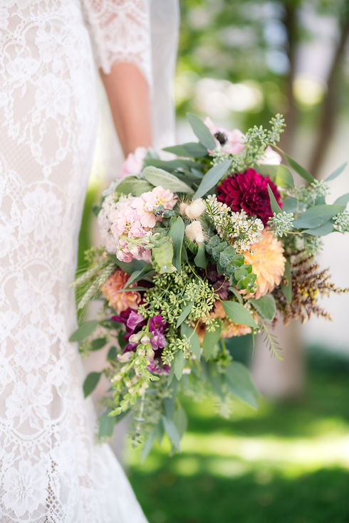 Florboxoxo Blanc Denver floral design for weddings bridal bouquet rustic fall season flowers