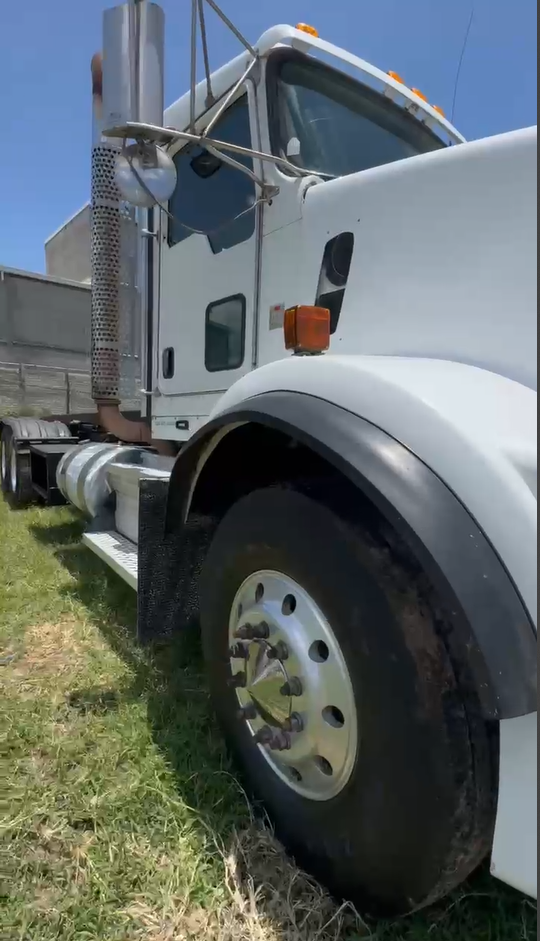 KENWORTH T800 6X4 2009