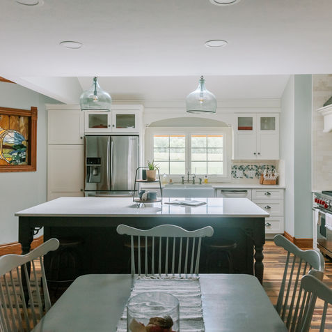 farmhouse kitchen, white kitchen 