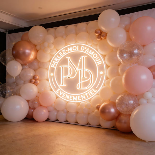 freepik__bannire-grand-angle-mur-de-ballons-gonflables-de-t__44384.jpeg