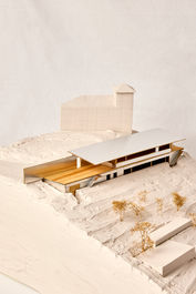 the project for a villa with tennis court and pool on the hills of Pescara, Abruzzo, facing the Adriatic sea