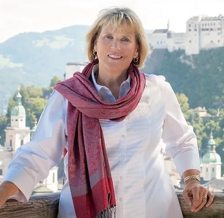 elisabeth von trapp_edited.jpg