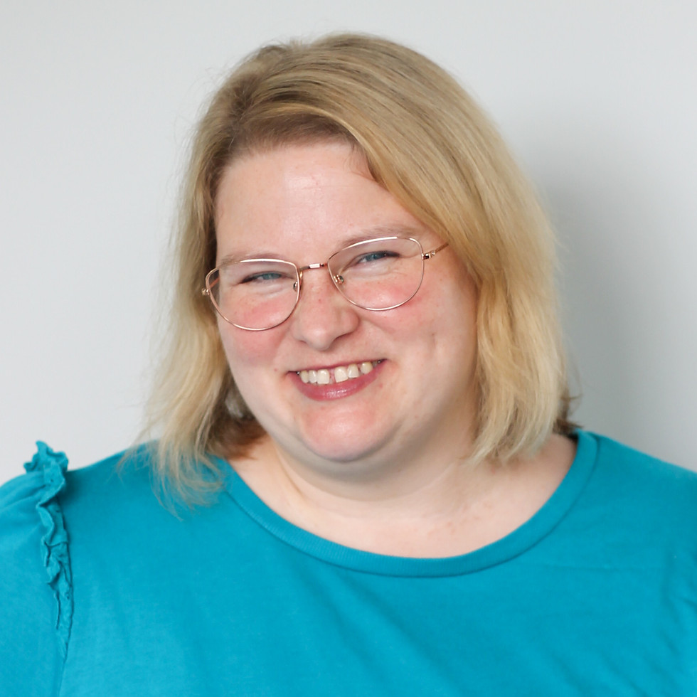 Dana Headshot 1.JPG