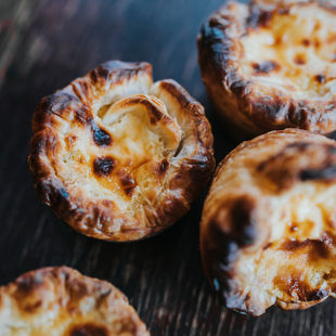 „Pastél de nata" – portugališkas pyragaitis, kurio receptą pasaulyje žino vos keli žmonės