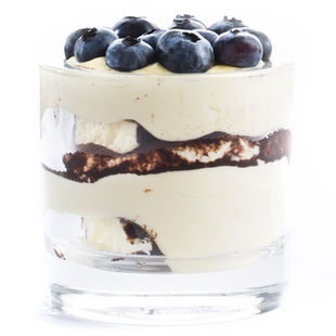 Lyg iš vaikystės svajonės: tiramisu su varškės sūreliais (Receptas)