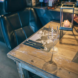 Išgerti vyno kartu su Stingu ar Kylie Minogue