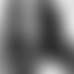 Antrą gyvenimą džinsams dovanojanti dizainerė Milda Paukštė: „Man kelia siaubą nauji drabužiai"