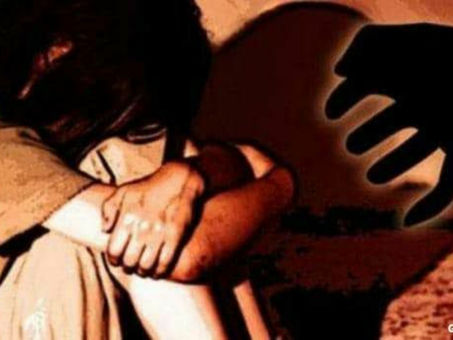 नाबालिग के साथ 1 साल तक दुष्कर्म गर्भवती हुई पांच गिरफ्तार