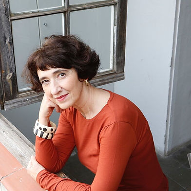 EVA ARMISEN