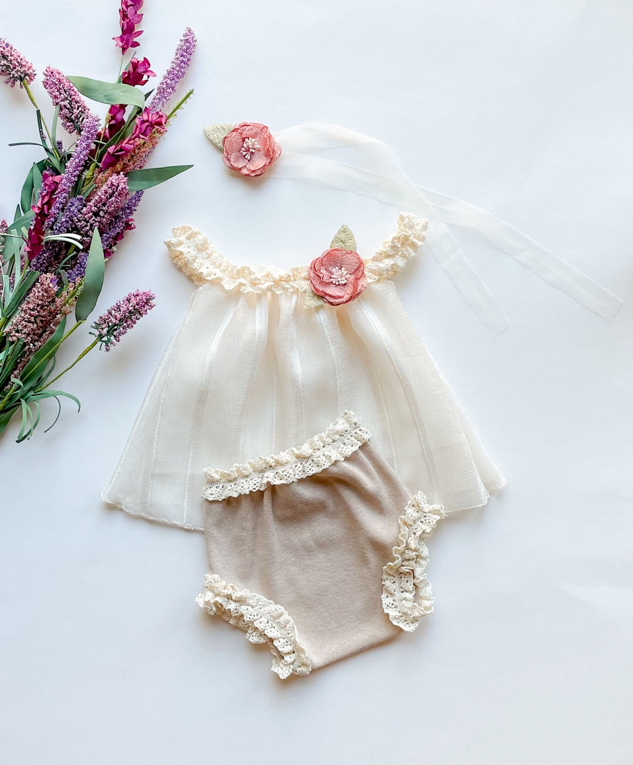 Newborn girl vintage style outfit set 