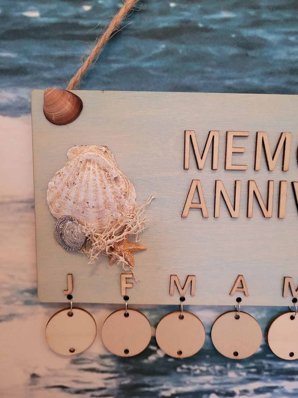 Miniature : Calendrier des anniversaires en bois ( numéro 48 ). Thème : les poissons 