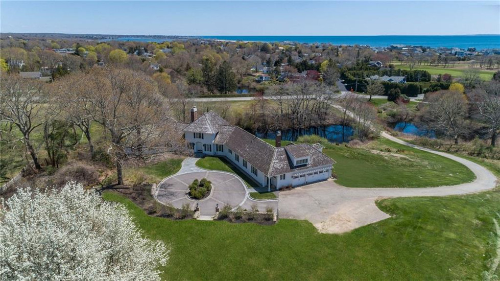 84 Ocean View Highway, Watch Hill