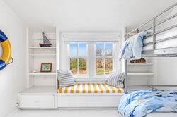 26 East Hills - MLS Res 45