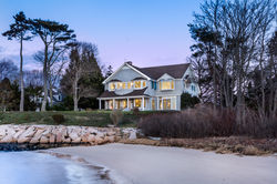 9 Water's Edge, Watch Hill