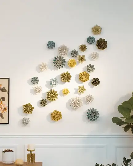 wallCeramicFlower.webp