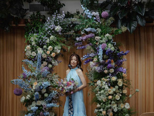 Floral Elegance Royal Bliss: Enchanting Blue and Purple Floral Archway
