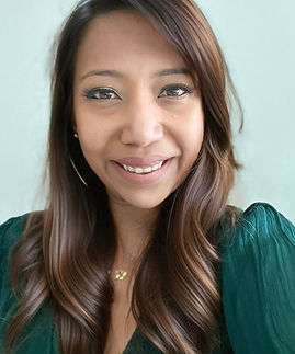 Anna Headshot (2).jpeg