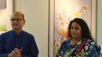 2017-Nivedita Gadanayak-famous sculptor with artist Vijay Kiyawat at the CSOI New Delhi.jp