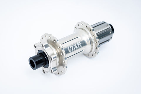 Achetez des Quando Moyeu Arrière Parallax 36 Trou 7V QR - Argent chez HBS Achetez des Quando Moyeu Arrière Parallax 36 Trou 7V QR - Argent chez HBS