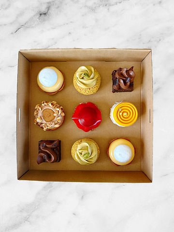 L'intemporelle petits fours box1.jpg