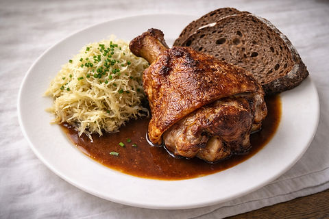 Schweinshaxe_Kraut_Brot_2026_edited.jpg
