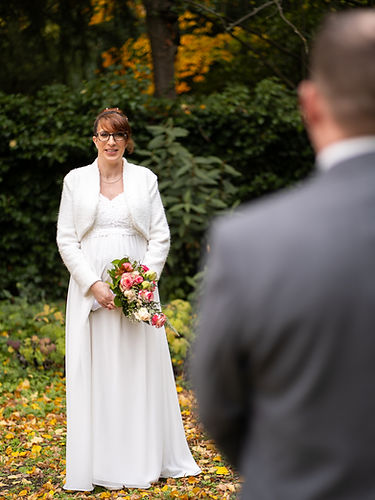 First Look vor dem Haus Solms Karlsruhe Standesamt 